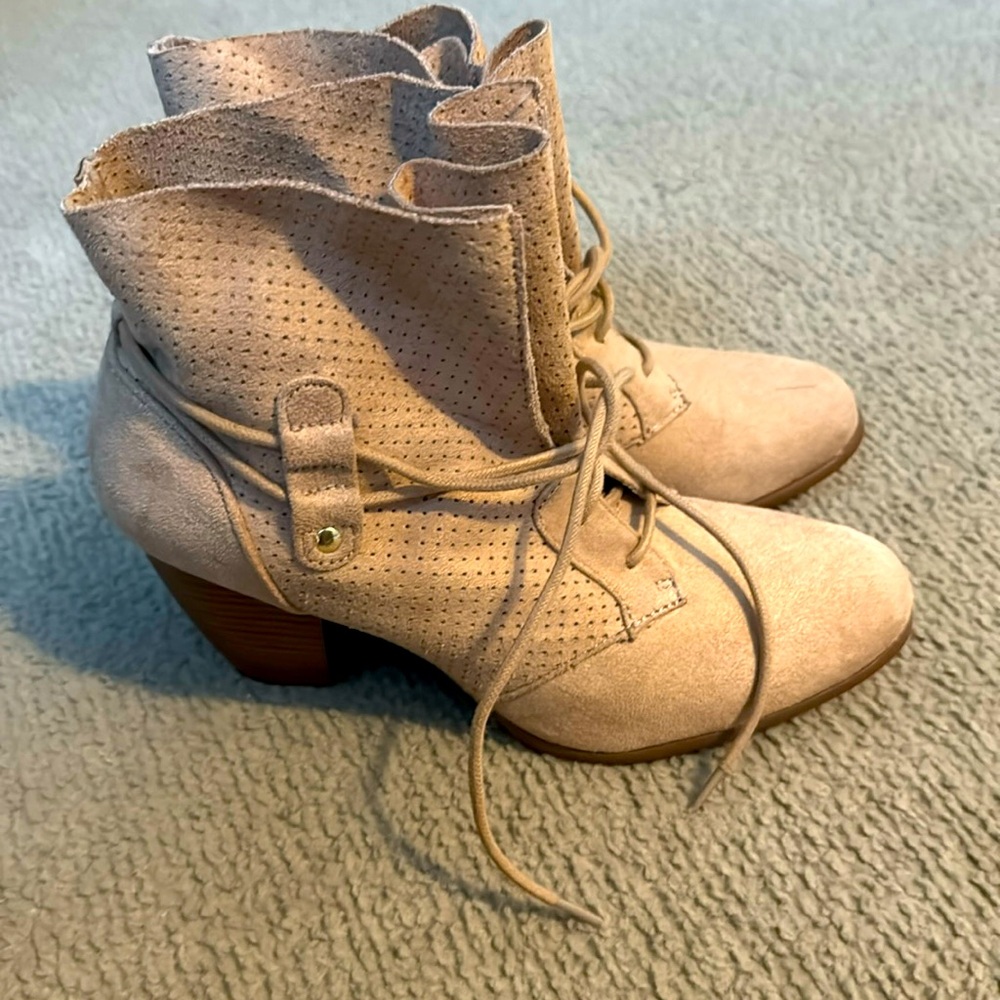 Womans boots
